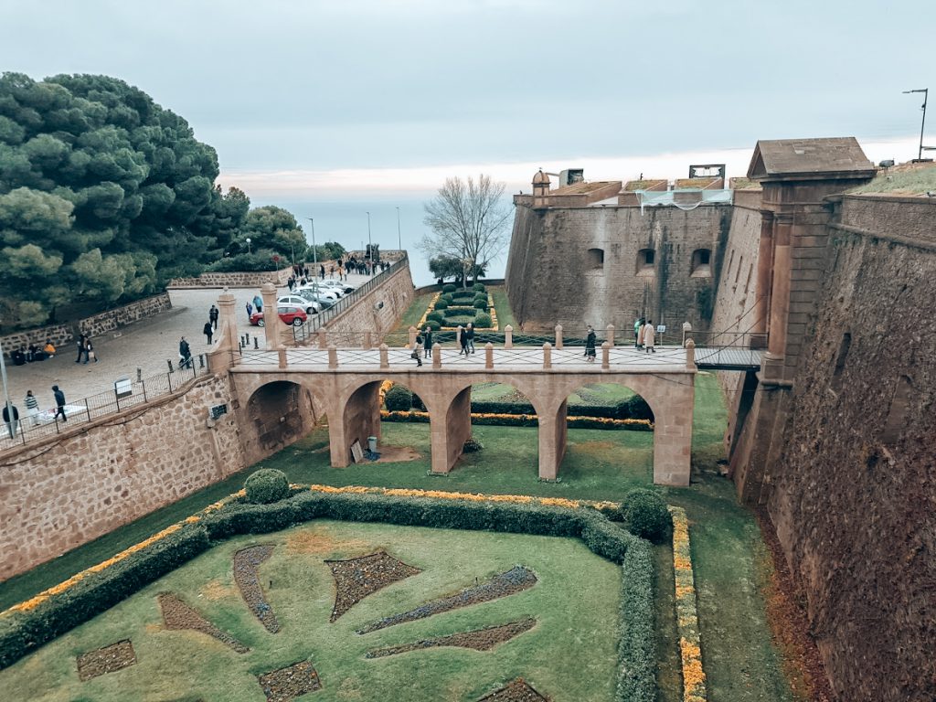 Ingang kasteel de Montjuïc entree