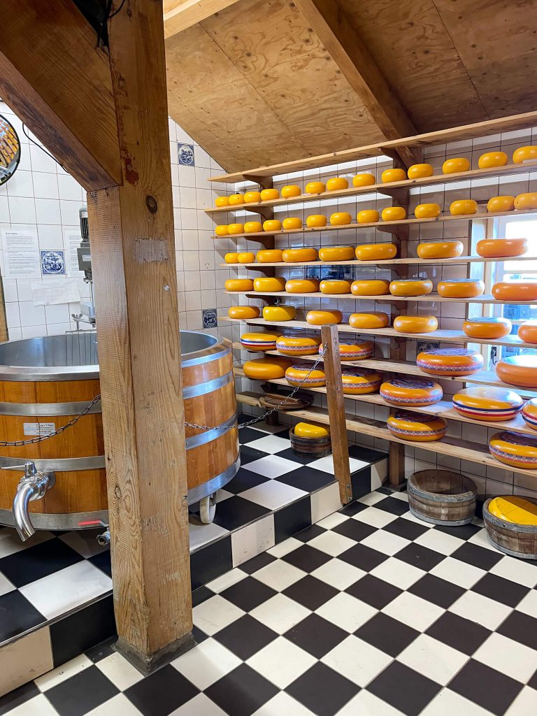 Kaas maken bij de Catherinahoeve