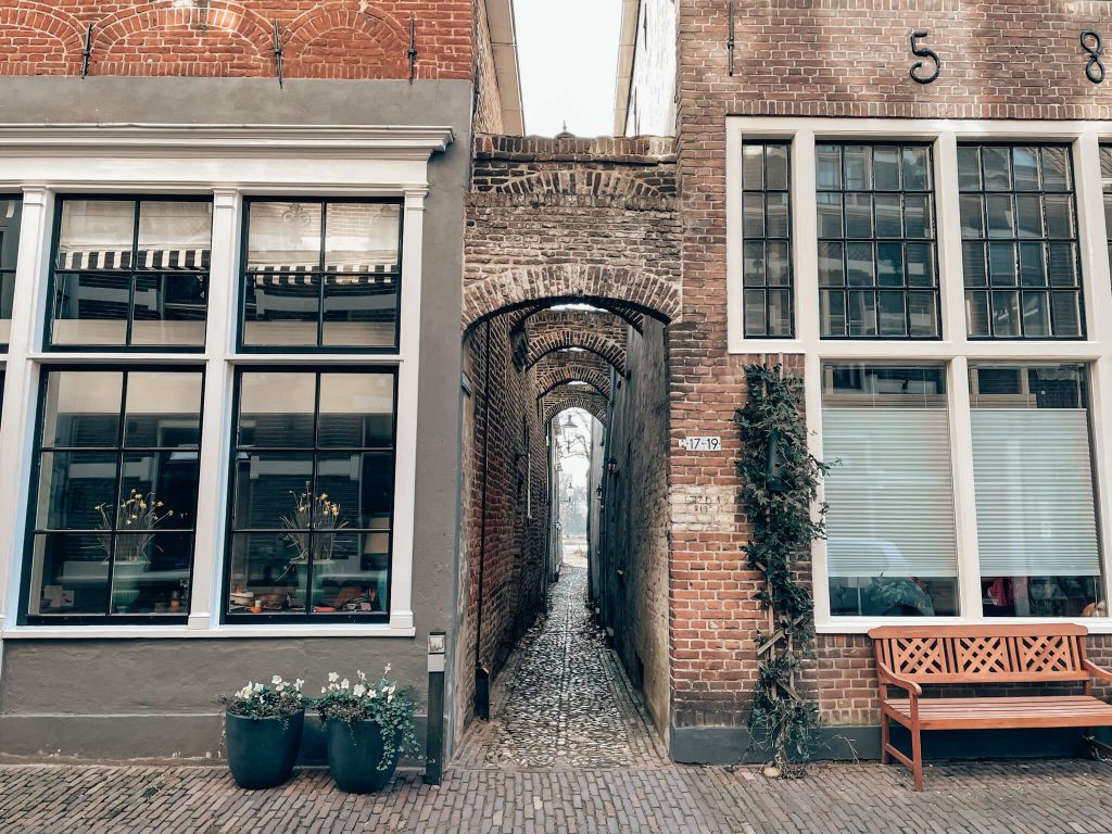 De kranensteeg in Deventer